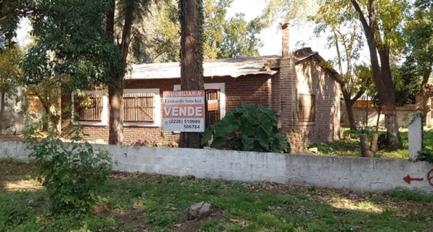 CASA Y TERRENOS EN VENTA