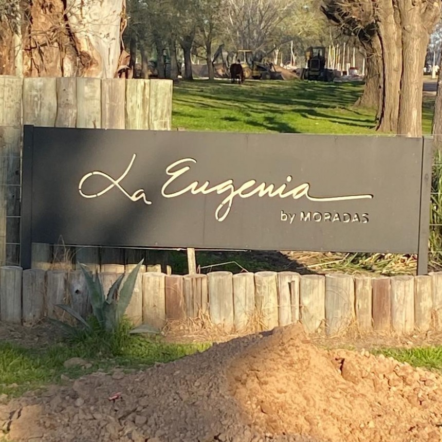 TERRENOS EN VENTA EN BARRIO SEMI CERRADO "LA EUGENIA"